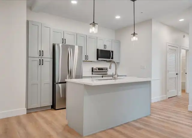 Property at 528 E Cleveland Ave Unit 2, Vinton, VA, 24179, 2 beds, 1 bath, [object Object]