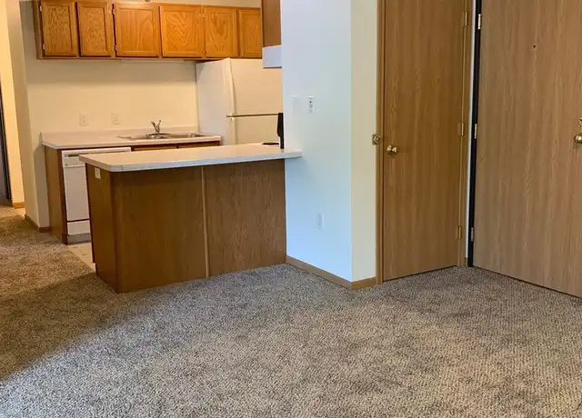 Property at 1700 University Dr SE Unit 104, St Cloud, MN, 56304, 2 beds, 1 bath, [object Object]