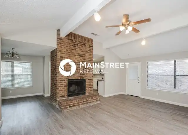 Property at 312 Valley Spring Dr, Arlington, TX, 76018, 3 beds, 2 baths, [object Object]