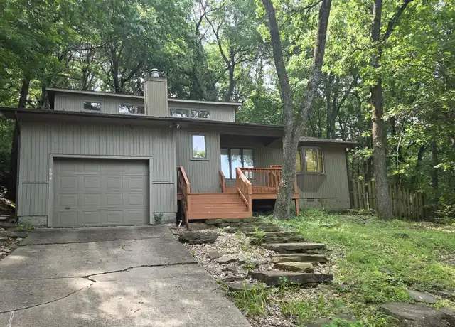 Property at 894 N Lewis Ave, Fayetteville, AR, 72701, 3 beds, 2.5 baths, [object Object]