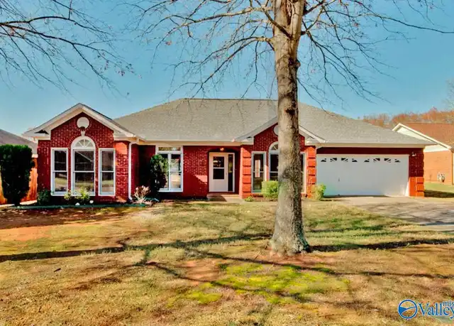 Property at 97 S Interlaken Dr, Madison, AL, 35758, 4 beds, 2 baths, [object Object]