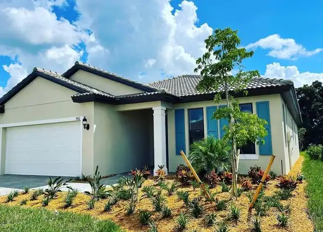 Property at 4800 Crested Eagle Ln, Fort Myers, FL, 33966, 3 beds, 2 baths, [object Object]
