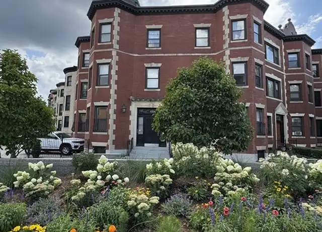 Property at 899 Beacon St Unit 3, Boston, MA, 02215, 2 beds, 1 bath, [object Object]