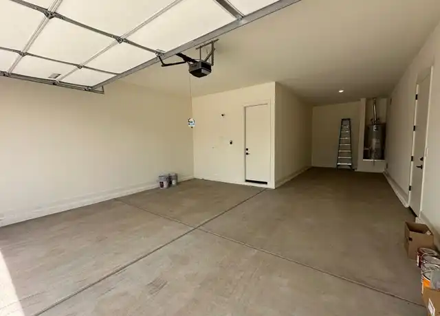 Property at 7306 N 80th Ln, Glendale, AZ, 85303, 5 beds, 3.5 baths, [object Object]