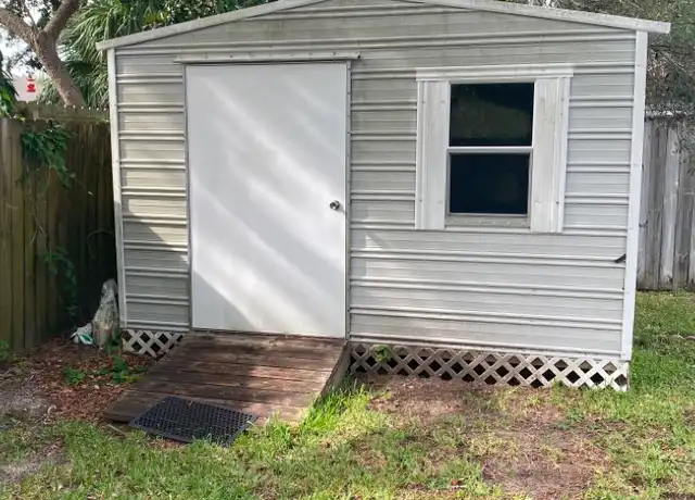 Property at 11 7th St, Shalimar, FL, 32579, 3 beds, 2 baths, [object Object]