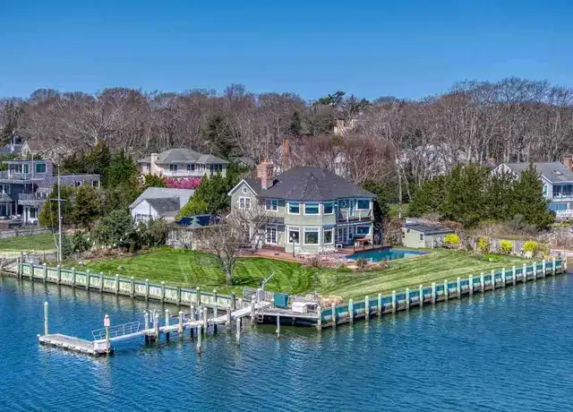 Property at 60 Bay View Dr E, Sag Harbor, NY, 11963, 4 beds, 4 baths, [object Object]