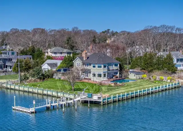 Property at 60 Bay View Dr E, Sag Harbor, NY, 11963, 4 beds, 4 baths, [object Object]