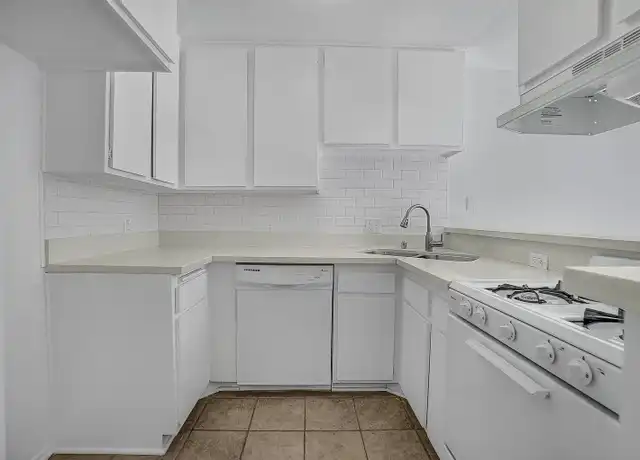 Property at 15051 Moorpark St Unit 111, Sherman Oaks, CA, 91403, 1 bed, 1.5 baths, [object Object]