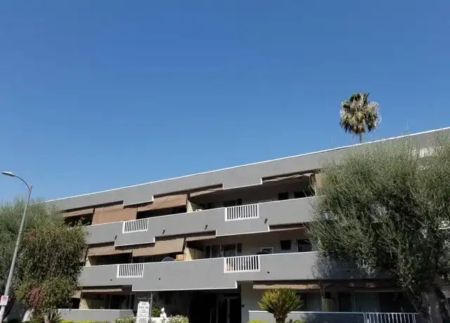Property at 5142 White Oak Ave, Encino, CA, 91316, 2 beds, 2 baths, [object Object]