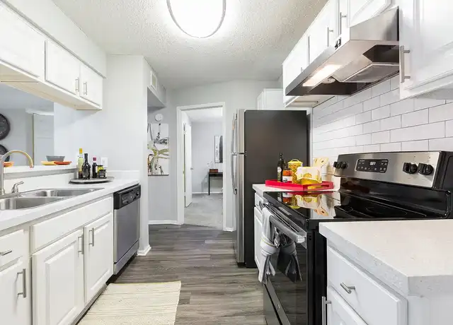 Property at Northgreen at Carrollwood - 3831 Northgreen Ave, Tampa, FL, 33624, 1-2 bed, 1-2 bath, [object Object]