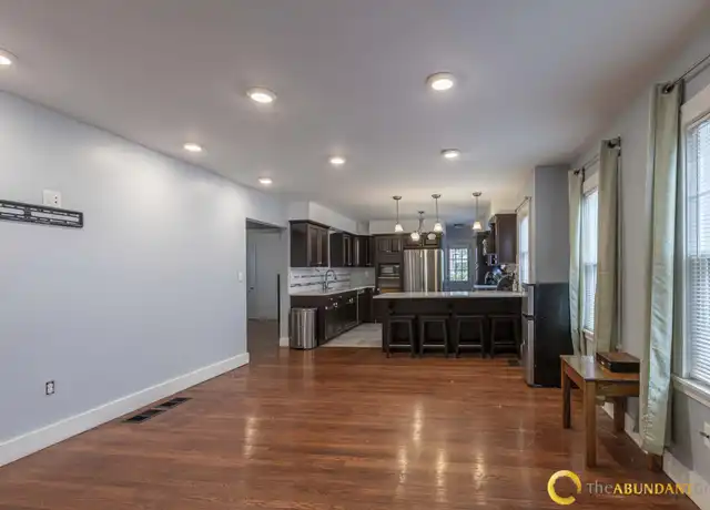 Property at 142 Warren St Unit A, Arlington, MA, 02474, 0 beds, 1 bath, [object Object]