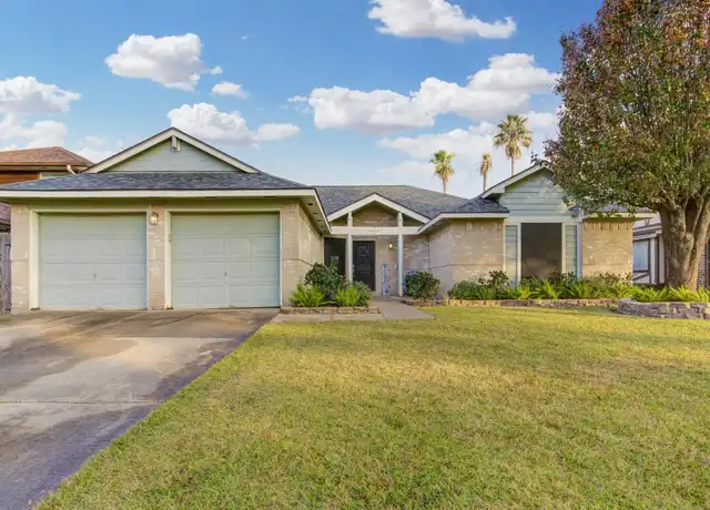 Property at 10941 Dogwood Dr, La Porte, TX, 77571, 4 beds, 2 baths, [object Object]