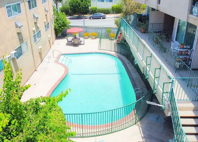 Property at Encino Plaza Apartments - 17320 Burbank Blvd, Encino, CA, 91316, 2 beds, 2 baths, [object Object]