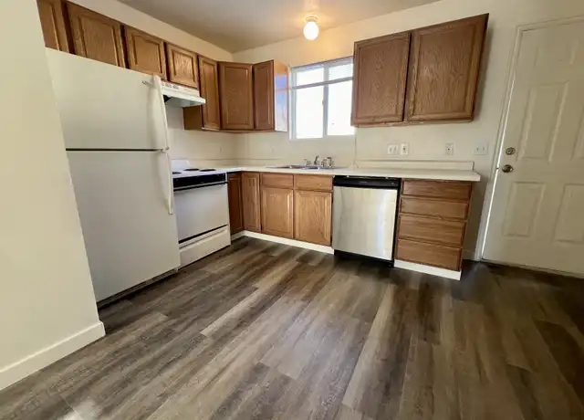 Property at 682 N 400 W Unit 682, Kaysville, UT, 84037, 2 beds, 1.5 baths, [object Object]