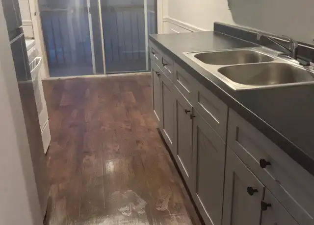 Property at 595 Wagner Dr Unit 10, Battle Creek, MI, 49017, 2 beds, 1 bath, [object Object]