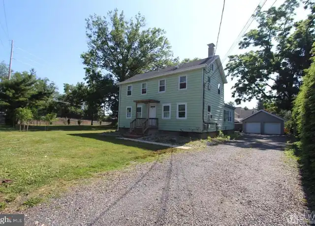 Property at 2 Maple Ave, Plainsboro, NJ, 08536, 3 beds, 2 baths, [object Object]