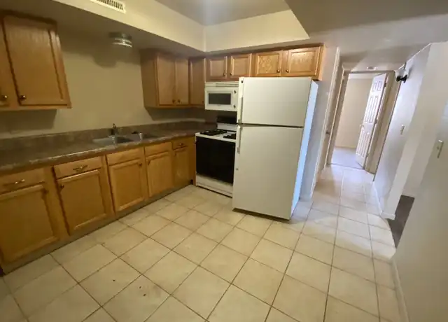 Property at 1326 B St Unit 1326-4, Fort Dodge, IA, 50501, 2 beds, 1 bath, [object Object]