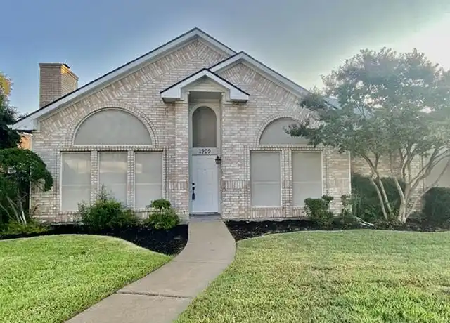 Property at 1909 Diamond Ridge Dr, Carrollton, TX, 75010, 4 beds, 2 baths, [object Object]