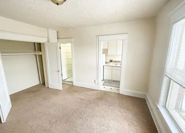 Property at Casa Del Rey - 321 Broadway E, Seattle, WA, 98102, 1 bed, 1 bath, [object Object]