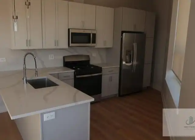 Property at 5071 N Northwest Hwy Unit 304, Chicago, IL, 60630, 2 beds, 2 baths, [object Object]