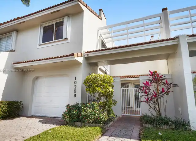 Property at 10208 NW 51st Ter #10208, Doral, FL, 33178, 3 beds, 2.5 baths, [object Object]