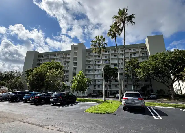 Property at 2238 N Cypress Bend Dr #602, Pompano Beach, FL, 33069, 2 beds, 2 baths, [object Object]