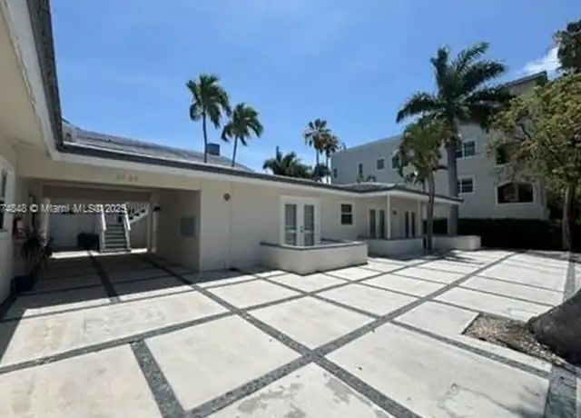 Property at 2724 NE 15th St Unit 4, Fort Lauderdale, FL, 33304, 2 beds, 2 baths, [object Object]