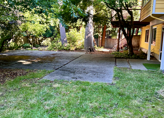 Photo of 1647 Jeannette Pl NW, Bainbridge Island, WA 98110
