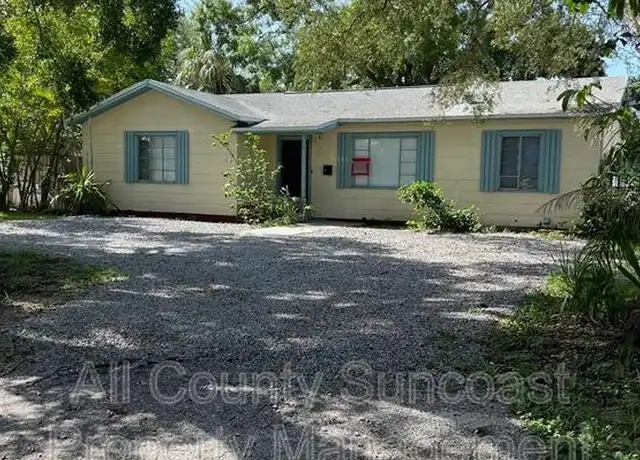 Property at 434 40th Ave NE, Saint Petersburg, FL, 33703, 4 beds, 2 baths, [object Object]