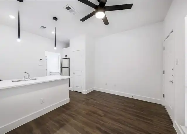 Property at 908 Poplar St #105, Austin, TX, 78705, 1 bed, 1 bath, [object Object]