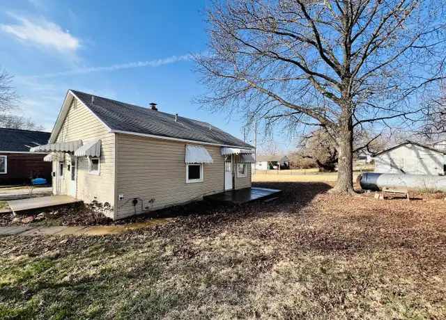 Property at 228 Pine St Unit B, Sullivan, MO, 63080, 1 bed, 1 bath, [object Object]