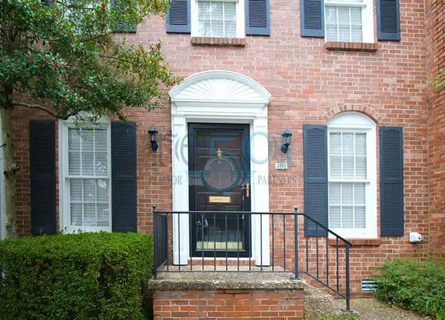 Property at 2805 Foxcroft Rd, Little Rock, AR, 72227, 2 beds, 2.5 baths, [object Object]