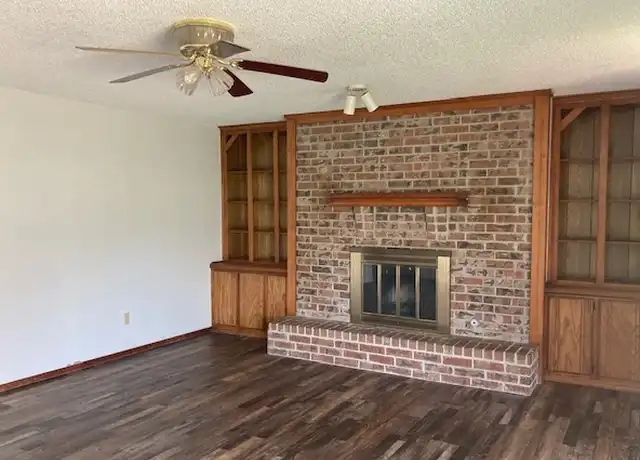 Property at 409 Conestoga Dr, Yukon, OK, 73099, 3 beds, 2 baths, [object Object]