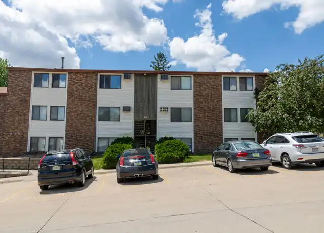 Property at 910 Benton Dr #14, Iowa City, IA, 52246, 2 beds, 1 bath, [object Object]