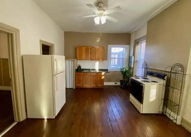 Property at 40 S Main St Unit 3, Chambersburg, PA, 17201, 1 bed, 1 bath, [object Object]
