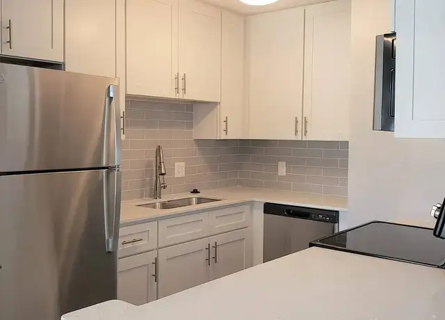 Photo of 220 Calibre Downs Ln, Palm Harbor, FL 34684