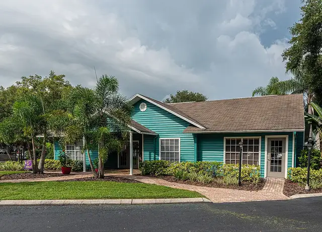 Photo of 220 Calibre Downs Ln, Palm Harbor, FL 34684