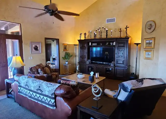Property at 4251 N Summer Set Dr, Tucson, AZ, 85750, 3 beds, 2 baths, [object Object]