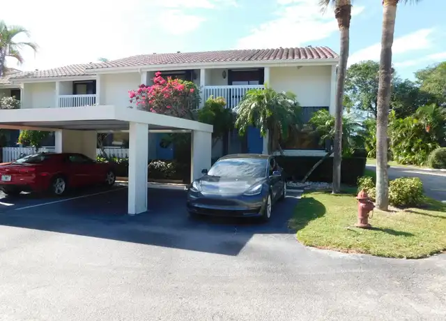 Property at 612 NE 20th Ln, Boynton Beach, FL, 33435, 3 beds, 2.5 baths, [object Object]