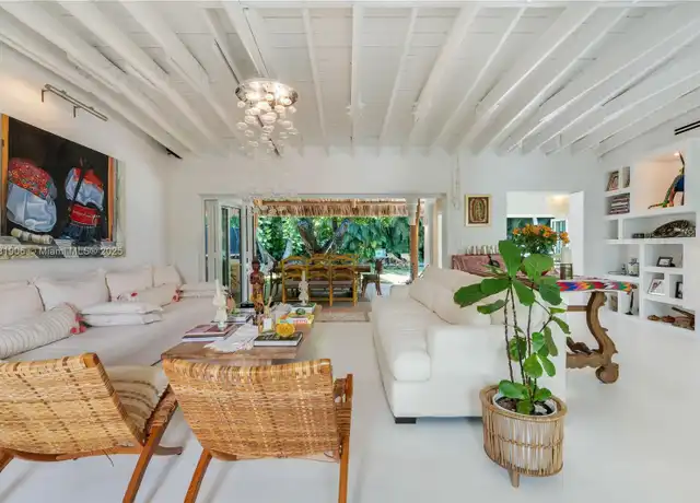 Property at 330 Gulf Rd, Key Biscayne, FL, 33149, 5 beds, 5 baths, [object Object]