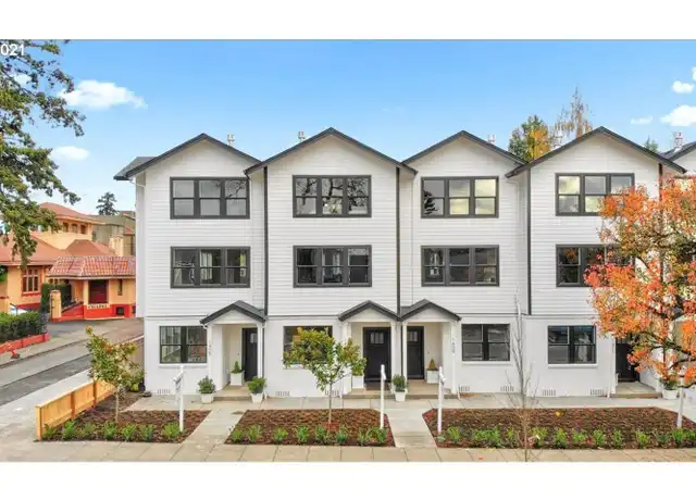 Property at 1411 SE Bybee Blvd, Portland, OR, 97202, 3 beds, 3.5 baths, [object Object]