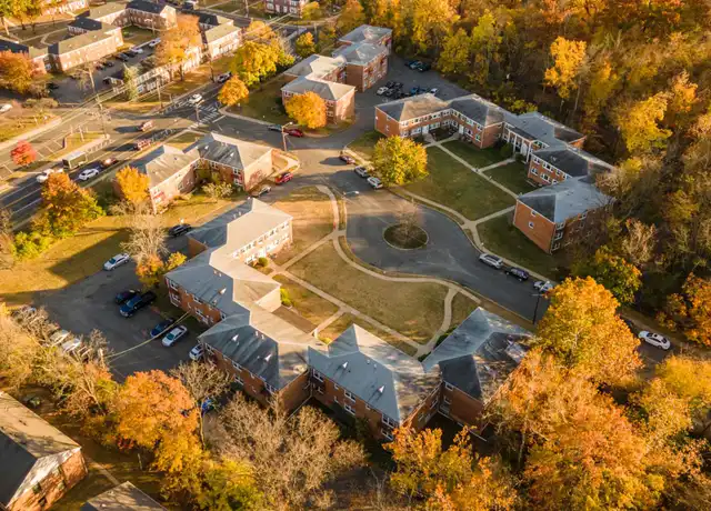 Property at Jefferson Apartments - 5 Oak Ter, Somerville, NJ, 08876, 2 beds, 1 bath, [object Object]