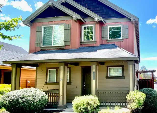 Property at 467 NW 27th St, Redmond, OR, 97756, 3 beds, 2.5 baths, [object Object]