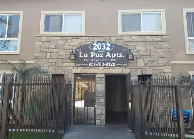 Property at 2032 W Linden St Unit 32-28, Riverside, CA, 92507, 1 bed, 1 bath, [object Object]