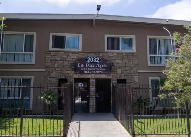 Property at 2032 W Linden St Unit 32-28, Riverside, CA, 92507, 1 bed, 1 bath, [object Object]