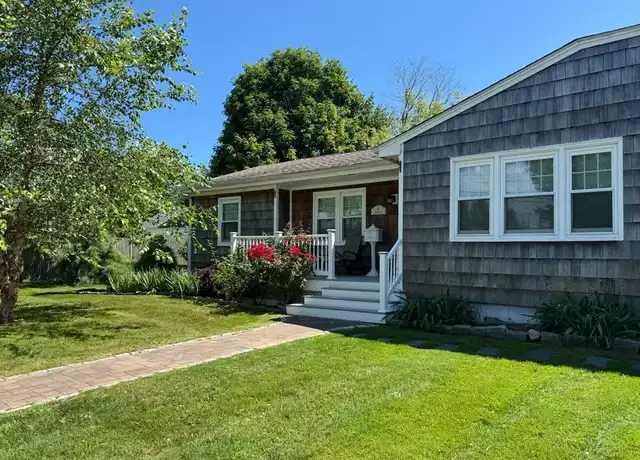 Property at 41 Dudley Ave, Newport, RI, 02840, 3 beds, 2 baths, [object Object]
