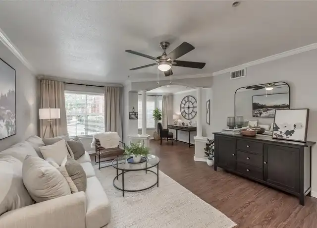 Property at 2100 Bering Dr Unit 4-402, Houston, TX, 77057, 2 beds, 2 baths, [object Object]