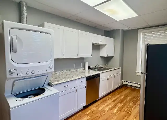 Property at 1427 9th Ave Unit 5, Greeley, CO, 80631, 1 bed, 1 bath, [object Object]