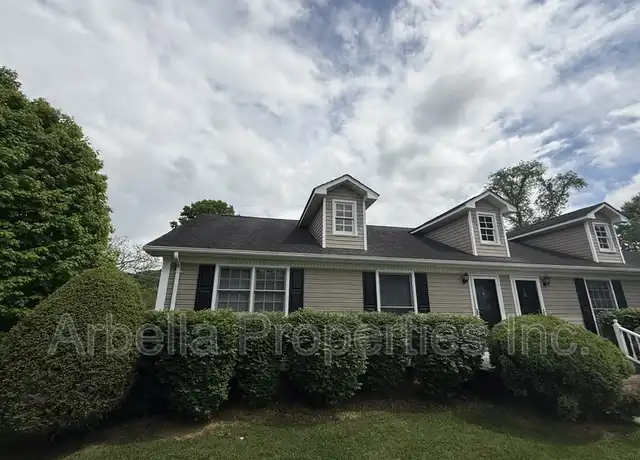 Property at 115 Rowe Ln Unit 1, Johnson City, TN, 37601, 2 beds, 1 bath, [object Object]