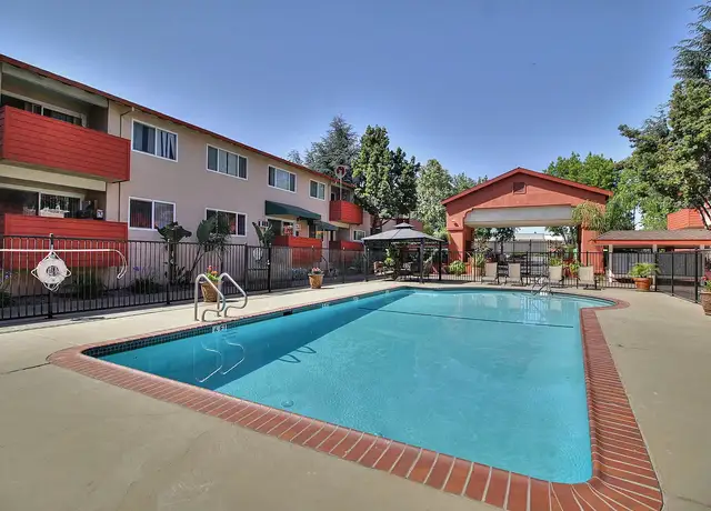 Photo of 2326 California St, Mountain View, CA 94040